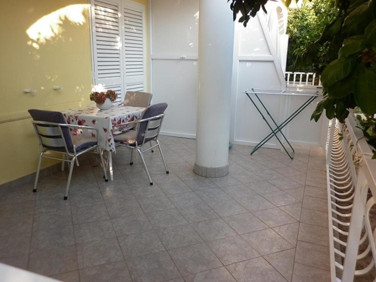 Apartments Gojka Miocevic Biograd Na Moru Exterior foto