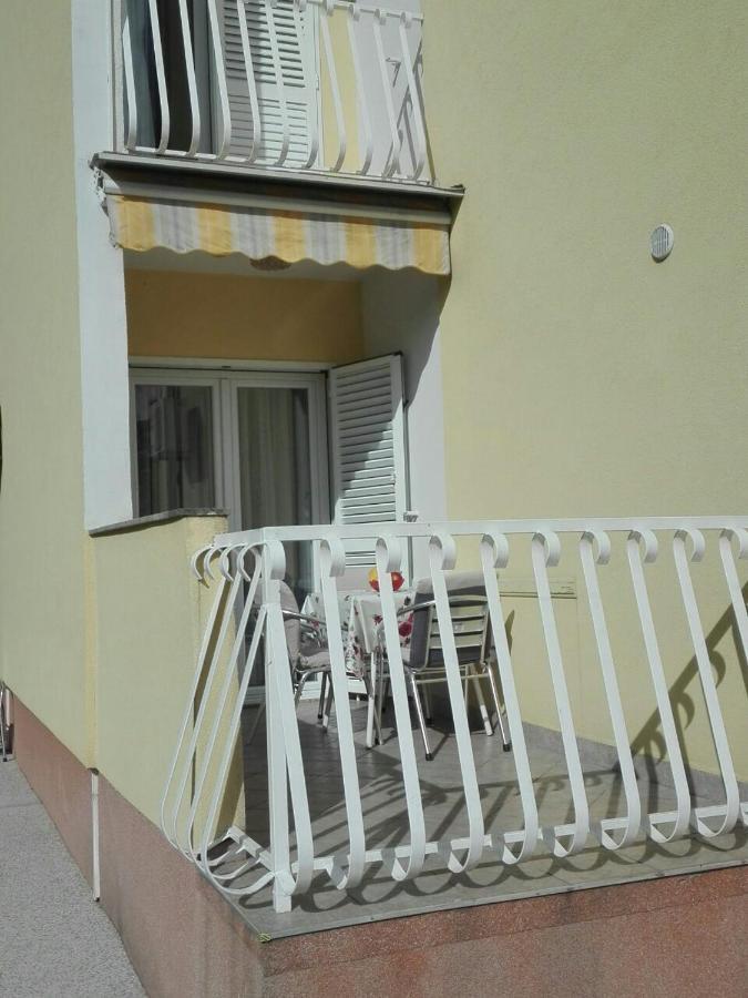 Apartments Gojka Miocevic Biograd Na Moru Exterior foto